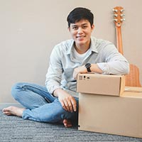 Packaging and materials needed for shipping a guitar